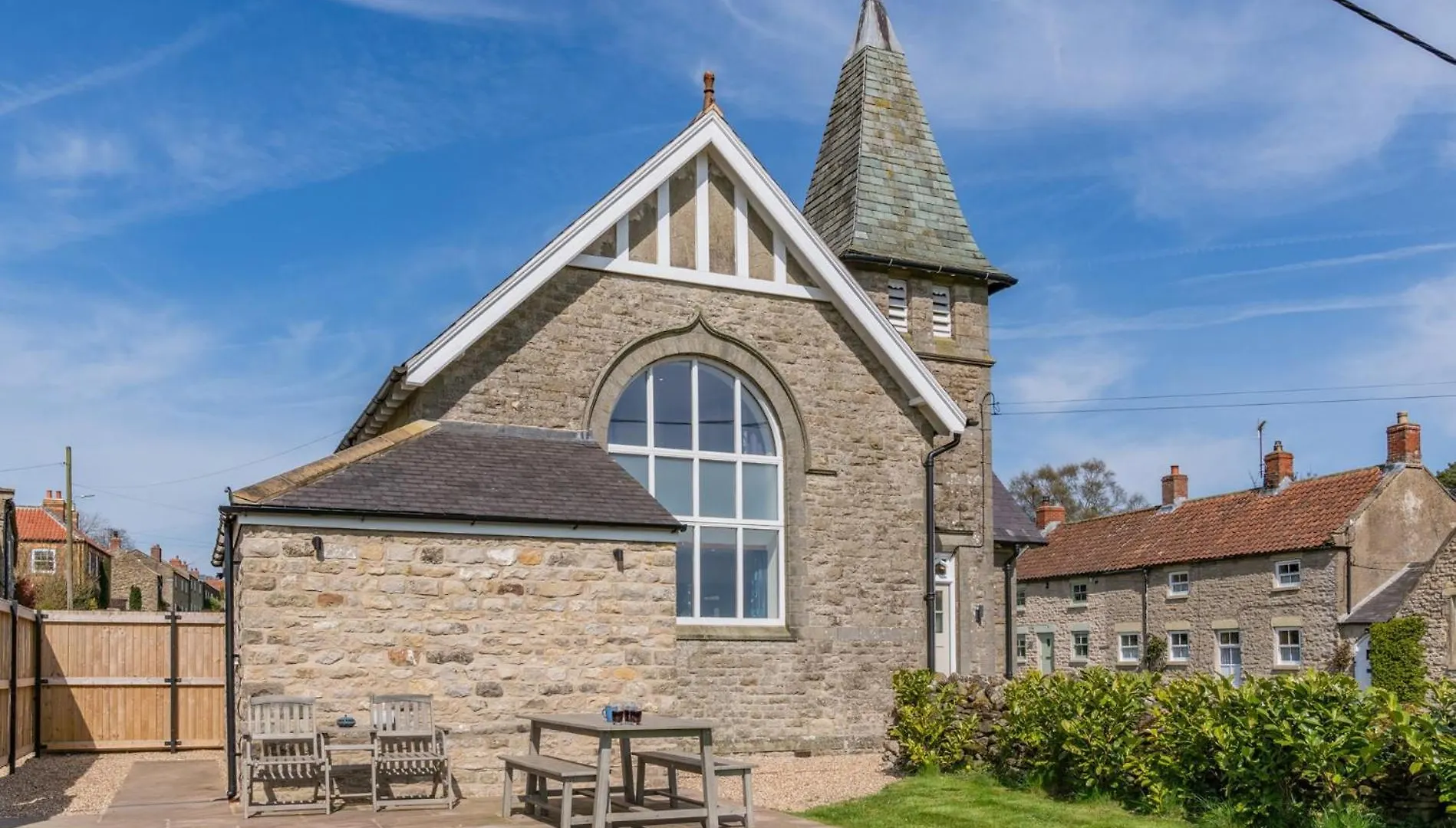 3 Bed In Pickering 93738 Villa Newton-on-Rawcliffe