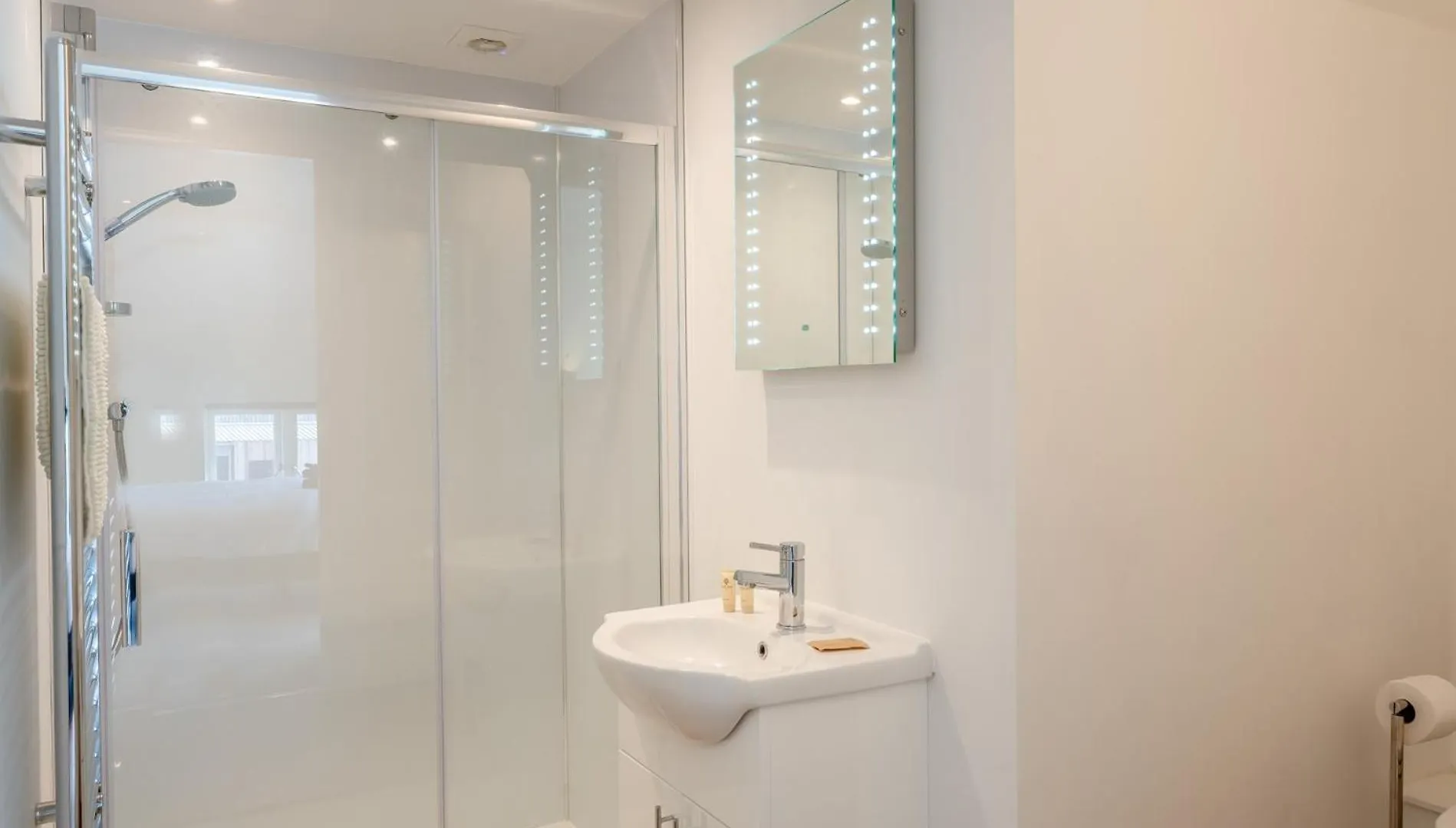 3 Bed In Pickering 93738 Villa Newton-on-Rawcliffe
